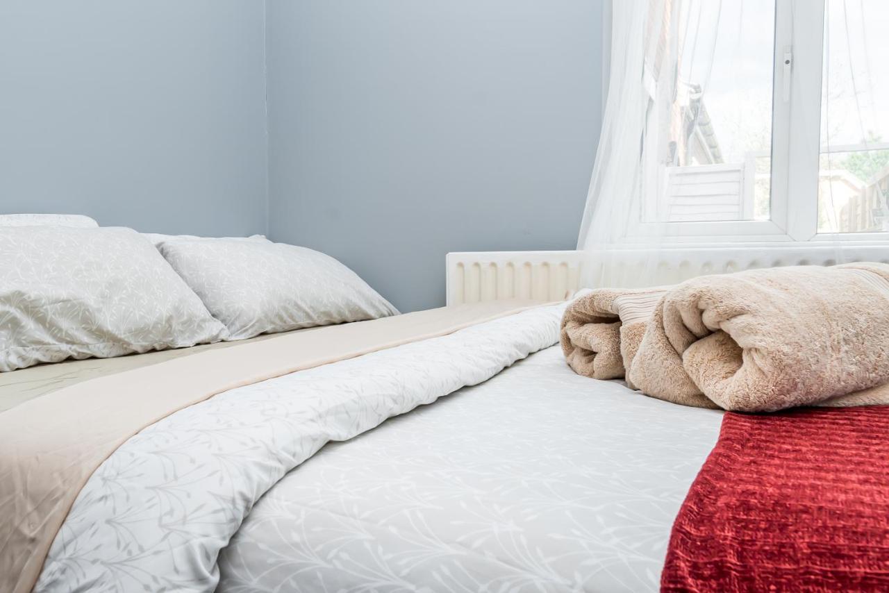 Shirley House 2, Self Catering Guest House, Self Check In, Smart Locks, 10 Min Walk To Southampton General, Aspire And Princess Anne Hospitals, Access To Fully Equipped Kitchen, Excellent Transport Links, Ideal For Longer Stays And Hospital Shifts المظهر الخارجي الصورة