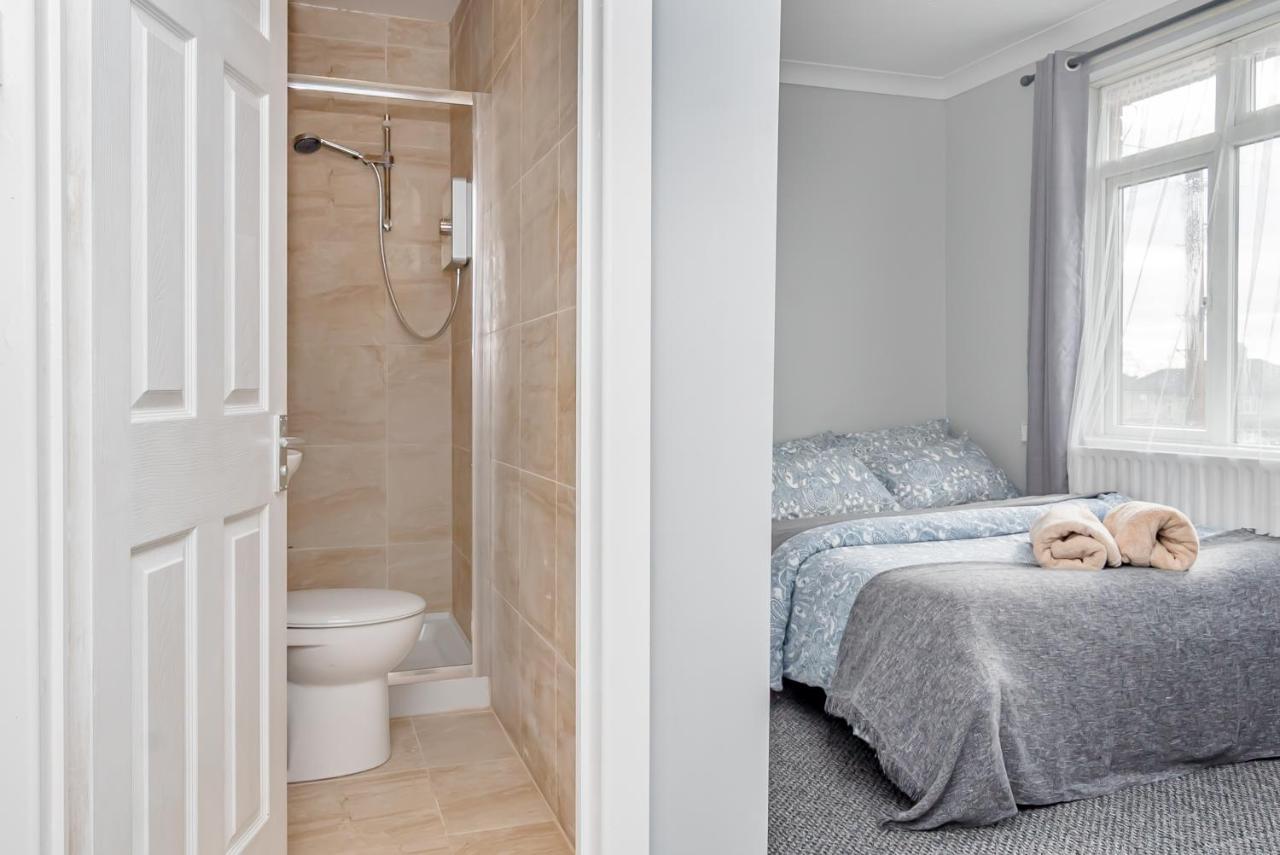 Shirley House 2, Self Catering Guest House, Self Check In, Smart Locks, 10 Min Walk To Southampton General, Aspire And Princess Anne Hospitals, Access To Fully Equipped Kitchen, Excellent Transport Links, Ideal For Longer Stays And Hospital Shifts المظهر الخارجي الصورة
